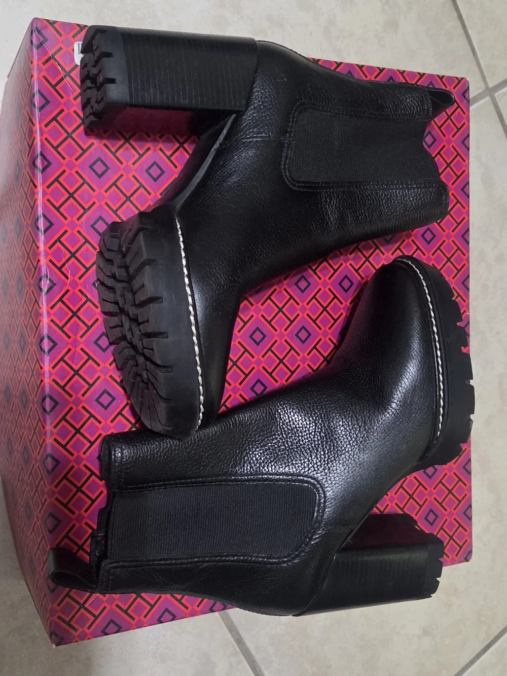 Tory Burch Chelsea 70mm Lug Bootie